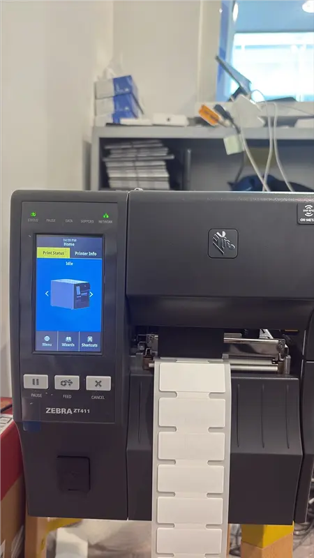 Zebra ZT411 — Home screen showing Print Status: Idle, RFID label roll loaded